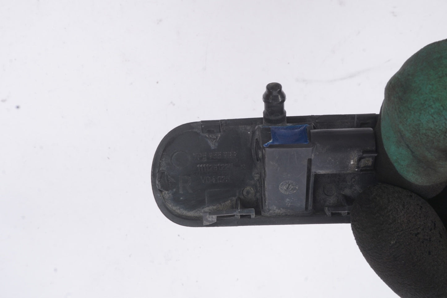 2011-2018 PORSCHE CAYENNE - Left Right Windshield Washer Sprayer / Nozzle