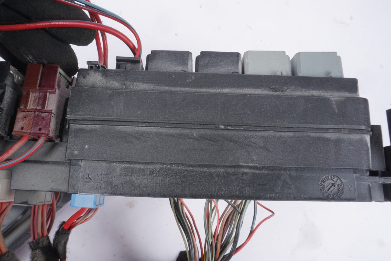 2006 2013 MERCEDES W251 R350 ML350 GL450 REAR RELAY FUSE BOX A1645451740 OEM