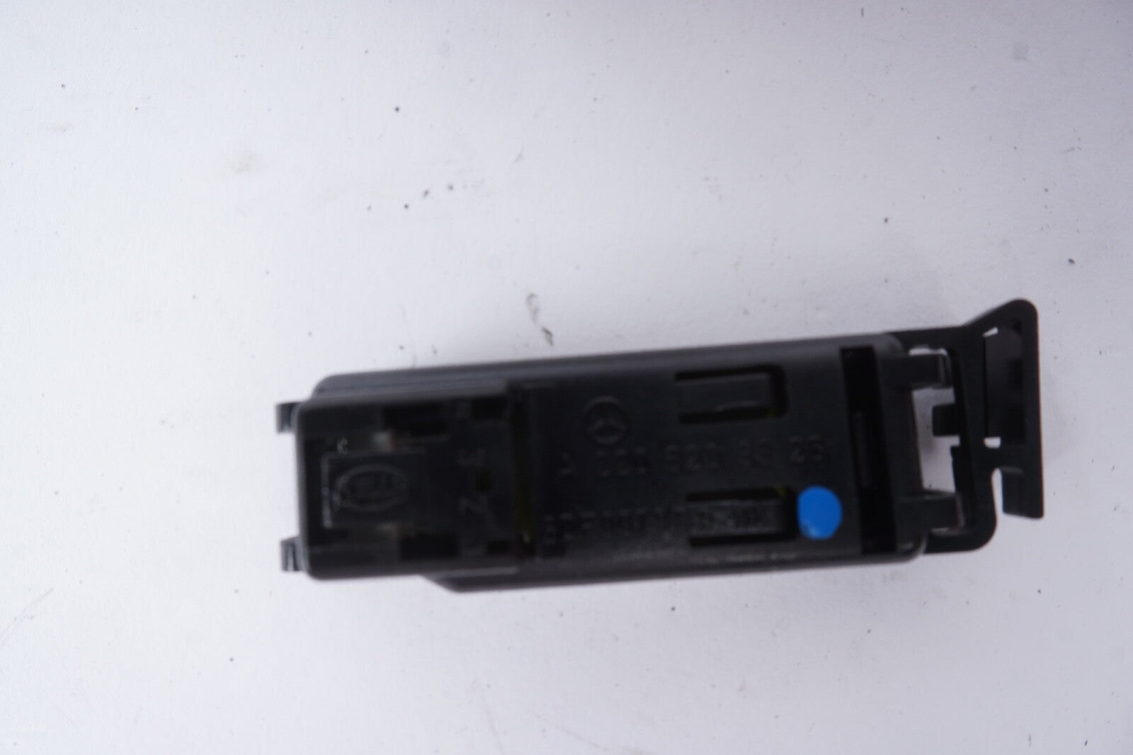 03-09 Mercedes SL500 SL55 AMG Rear Left or Right Crash Impact Sensor Oem