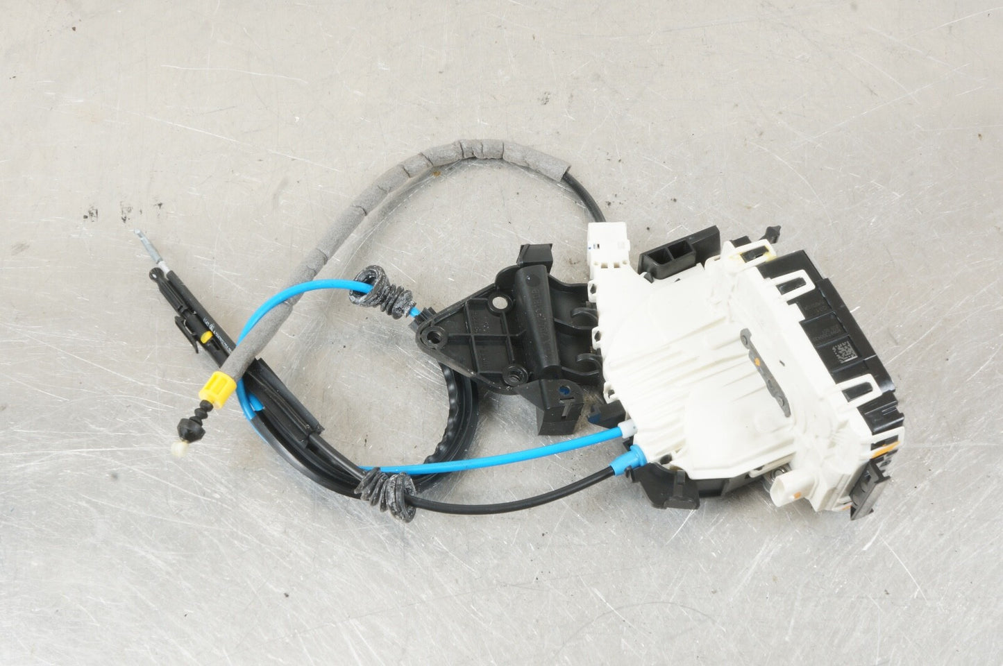 2012 2013 2014 Mercedes C300 W204 Rear Right Passenger Door Lock Latch Actuator