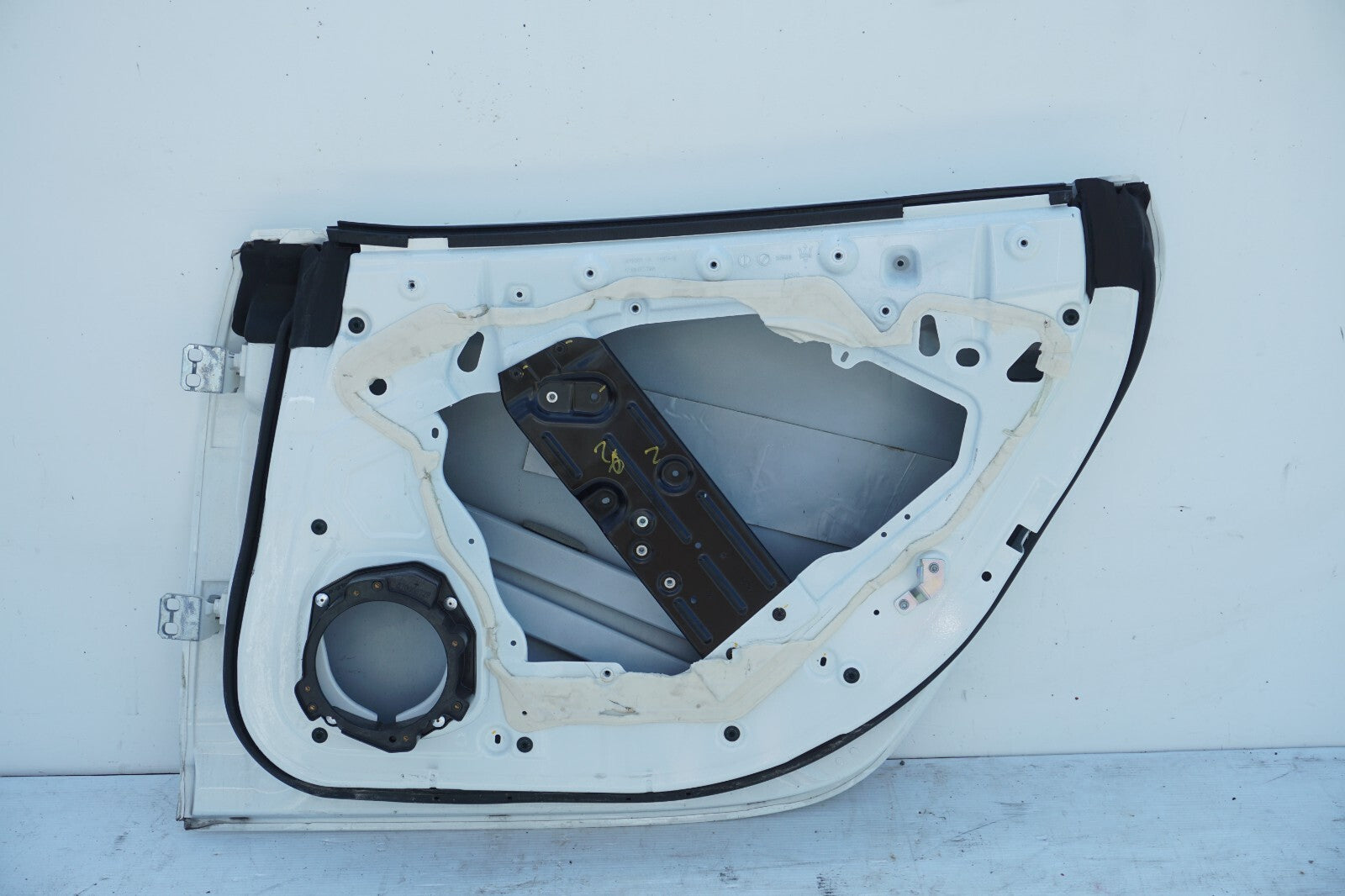 14 - 20 MASERATI QUATTROPORTE REAR RIGHT PASSENGER SIDE DOOR SHELL OEM