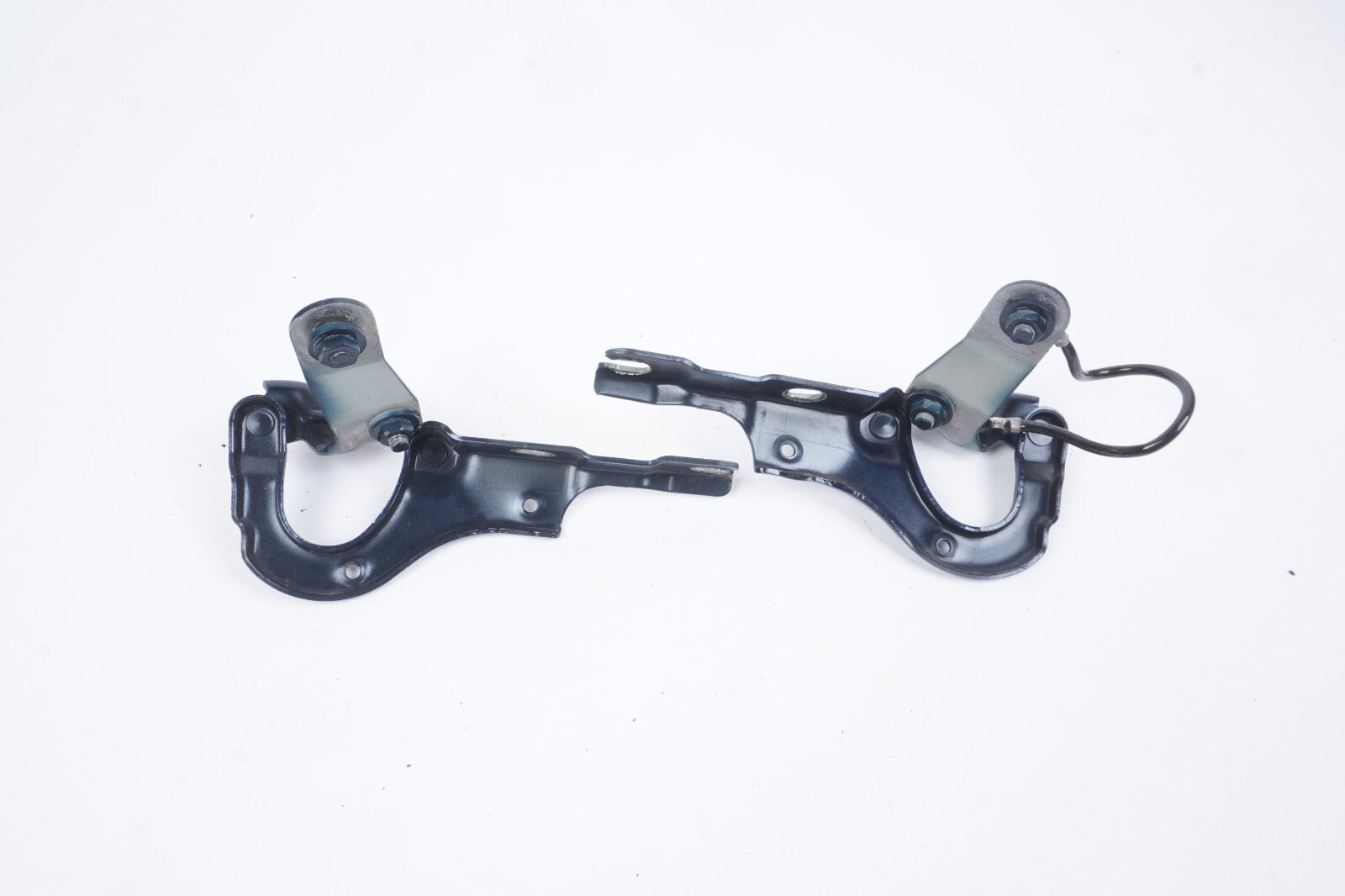 06-10 BMW E64 650i Convertible Trunk Lid Hinge Left & Right OEM