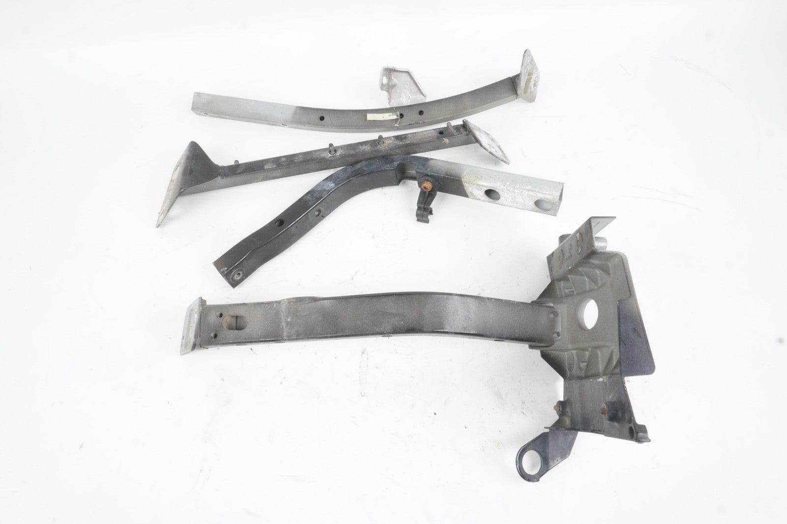 2004 - 2010 AUDI S8 - Front LEFT Headlight / Cross Support Brace SET 4E0821137E