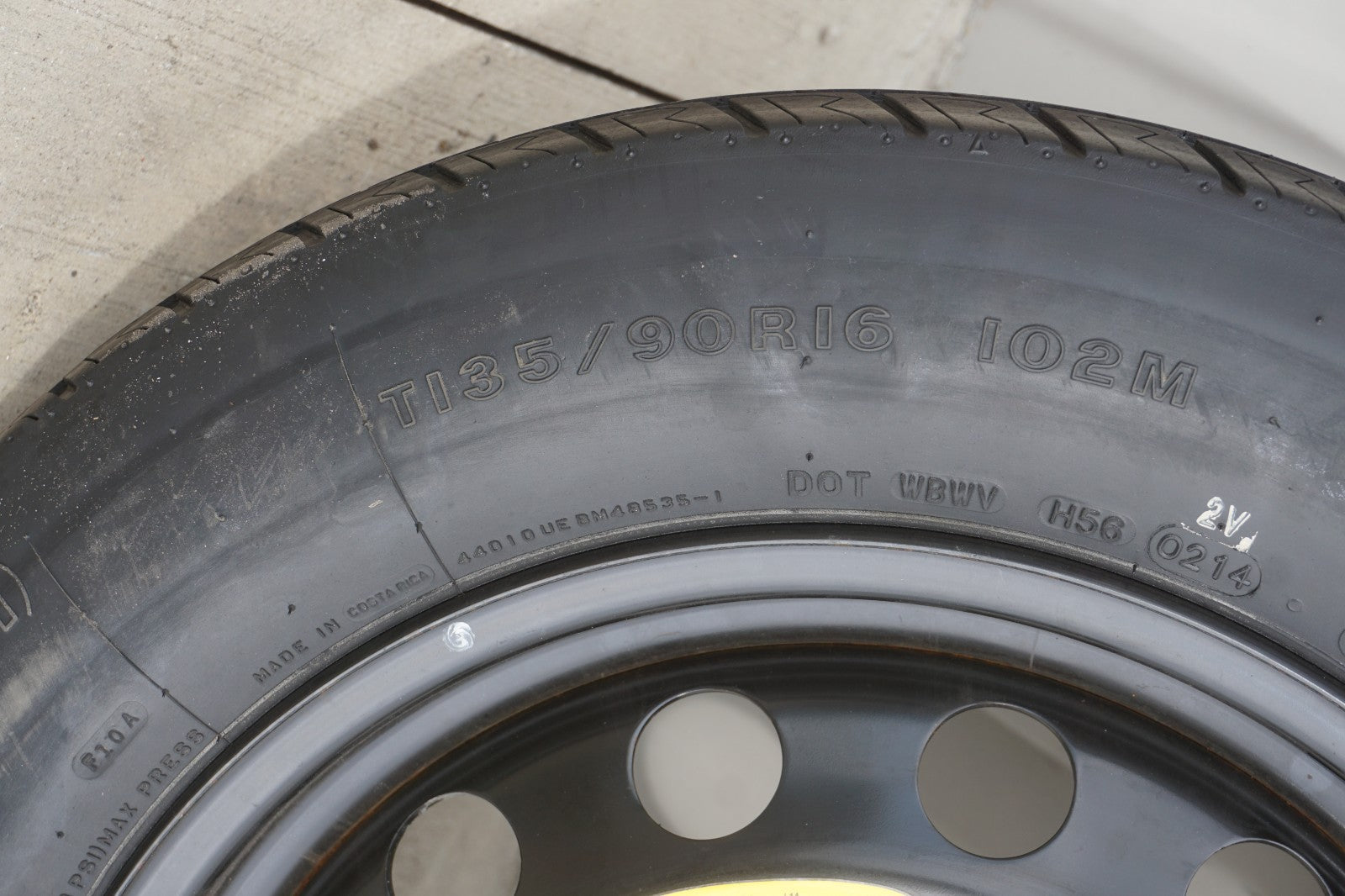 12-22 Volkswagen Passat Spare Tire 3.5Jx16 T135/90R16 OEM