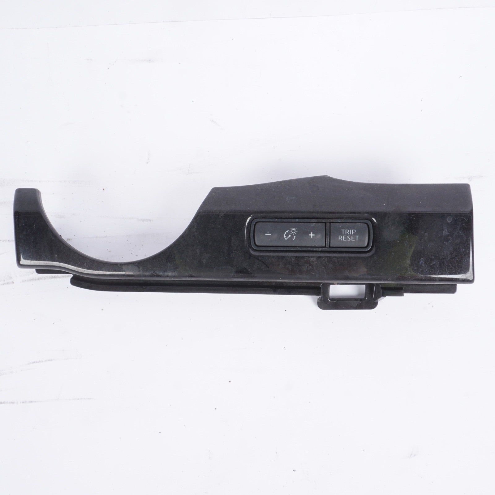2017 - 2024 NISSAN TITAN DASH LEFT TRIM COVER W/ DIMMER SWITCH OEM 68221EZ00A