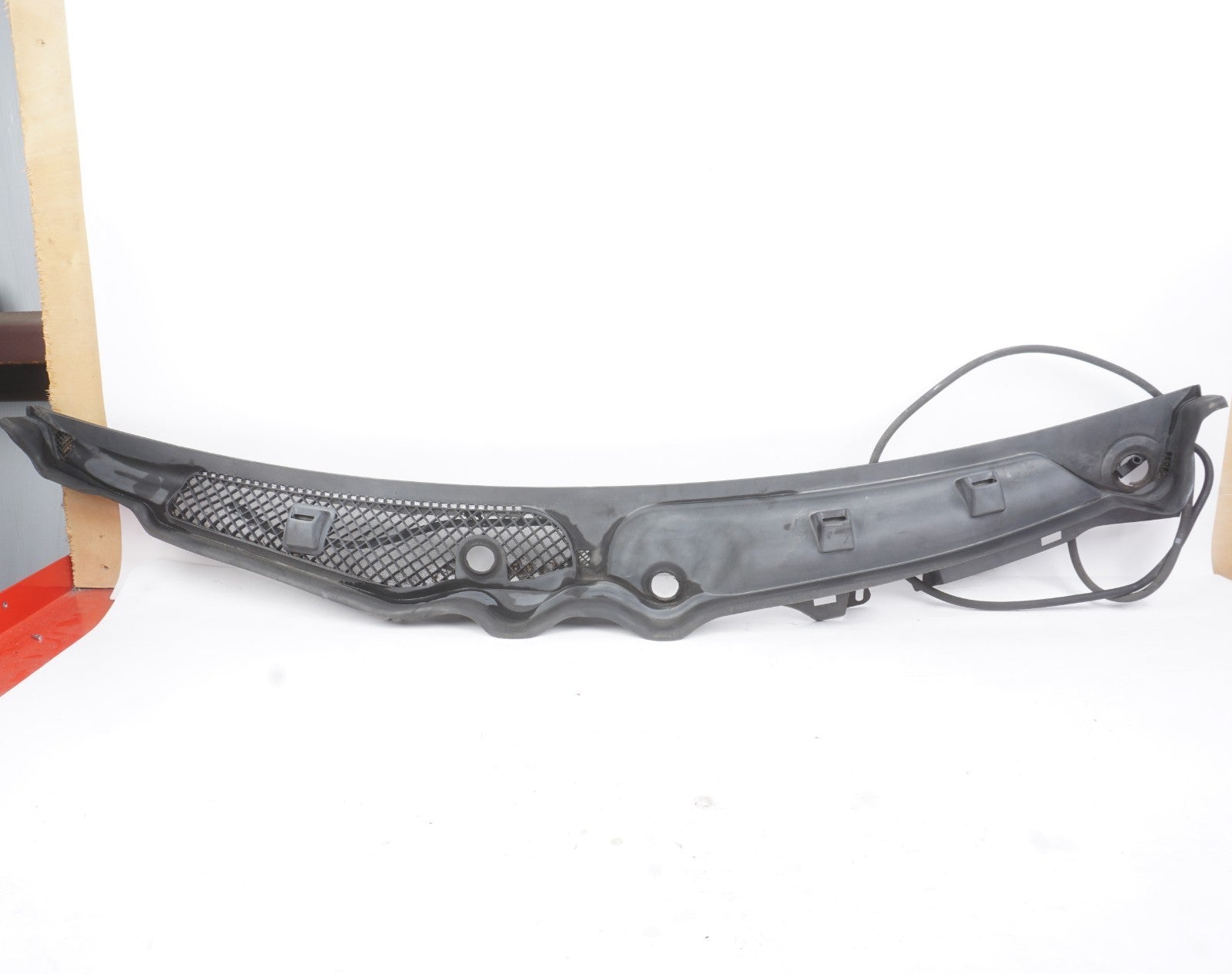 2011-2017 Mercedes W207 E350 Convertible Coupe Windshield Wiper Cowl Cover OEM