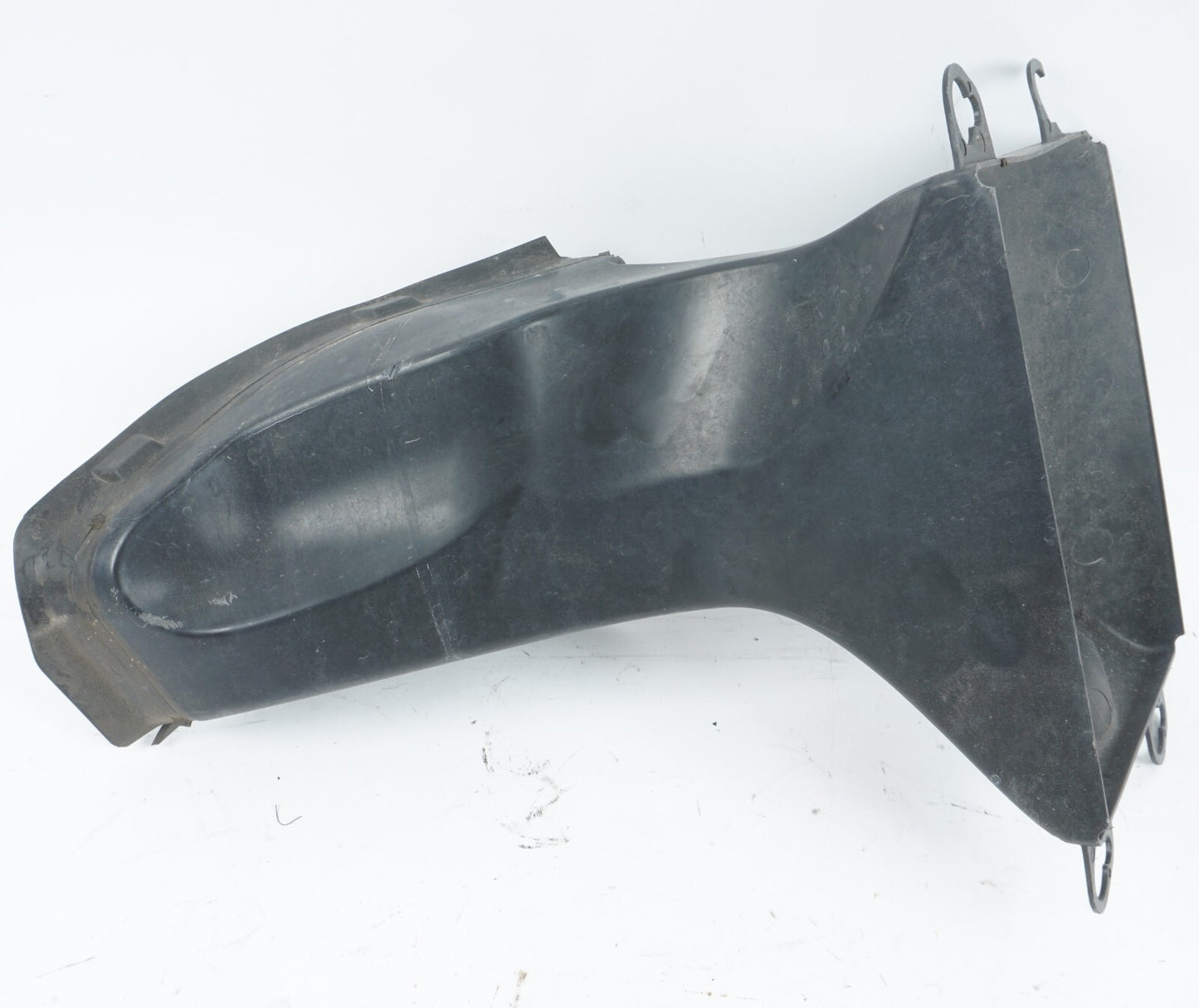 2012 - 2015 AUDI A7 LEFT DRIVER SIDE OUTER AIR GUIDE 4G8121333F  OEM