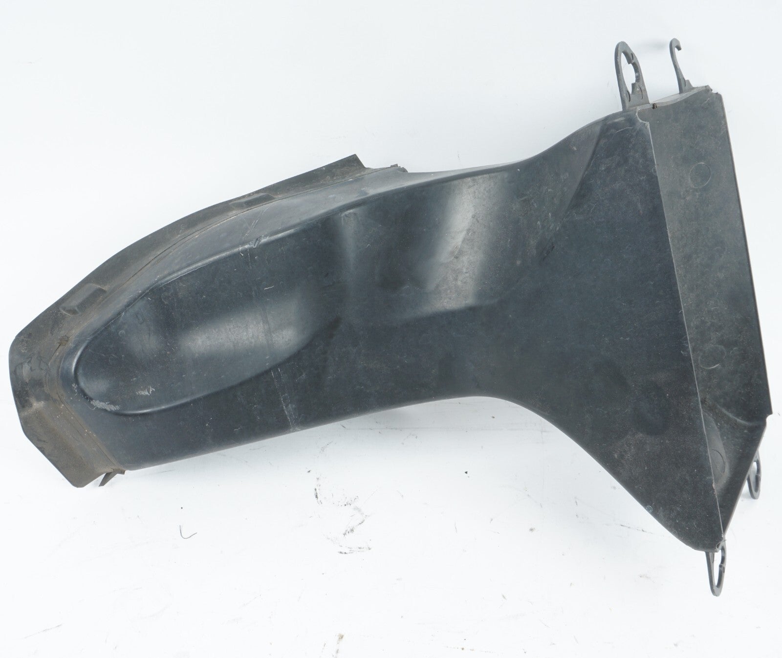 2012 - 2015 AUDI A7 LEFT DRIVER SIDE OUTER AIR GUIDE 4G8121333F  OEM