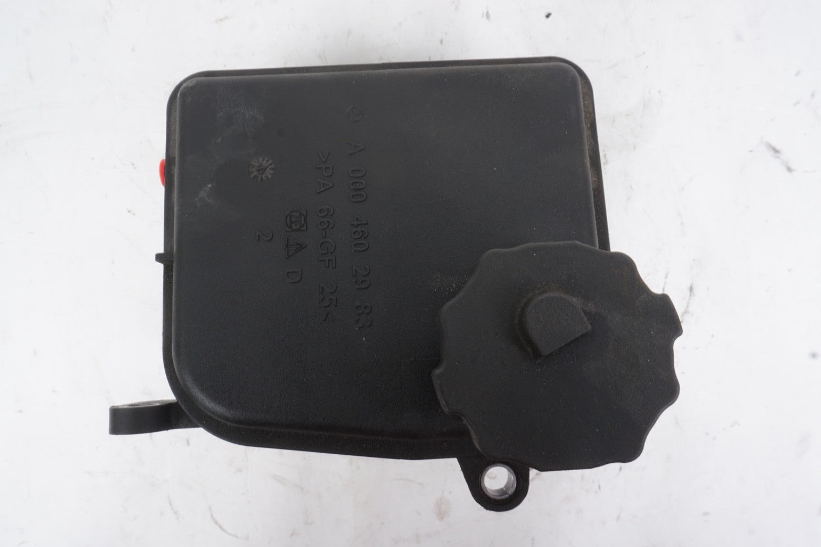08-15 Mercedes W204 C250 C350 Power Steering Pump Reservoir Tank 0004602983 OEM