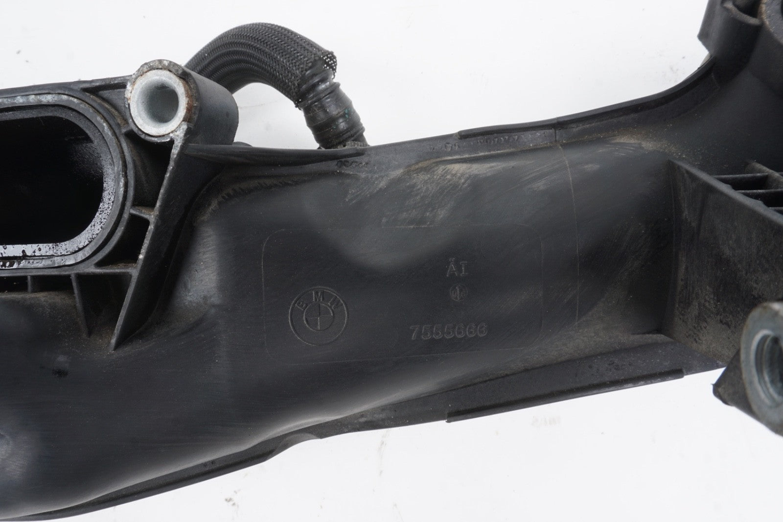 10-13 BMW F10 550i 650i 750i X5 X6 Air Intake Manifold Left And Right Side  OEM