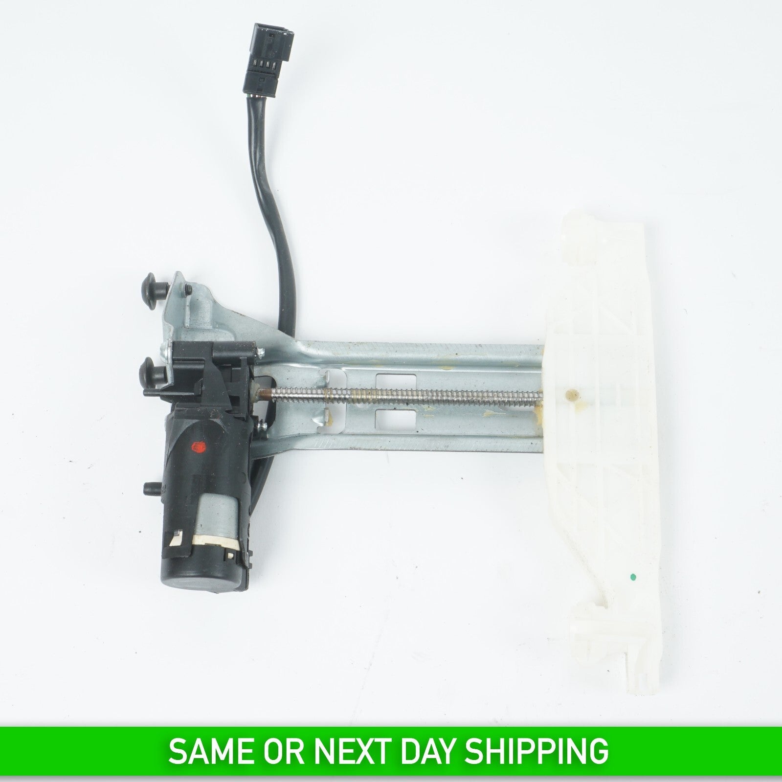 2012 - 2018 BMW 650i 640i FRONT LEFT DRIVER SEAT HEADREST MOTOR 7270885 OEM