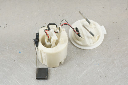 Mercedes Benz C250  Cpe  Fuel Pump Assy  Module 2014  2015 A2044700294   OEM