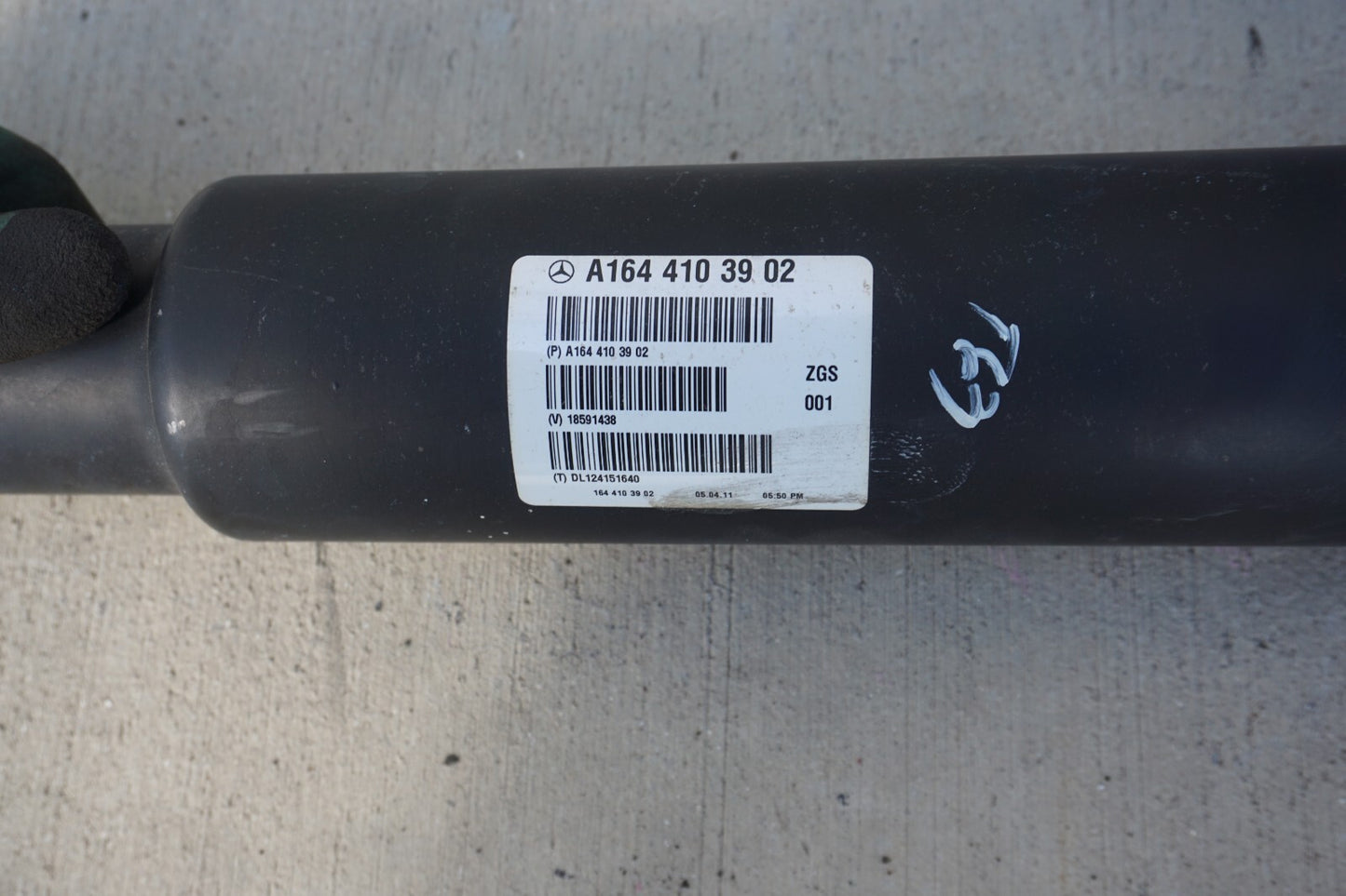 09-11 Mercedes W164 ML350 4Matic Rear Driveshaft A1644103902 OEM