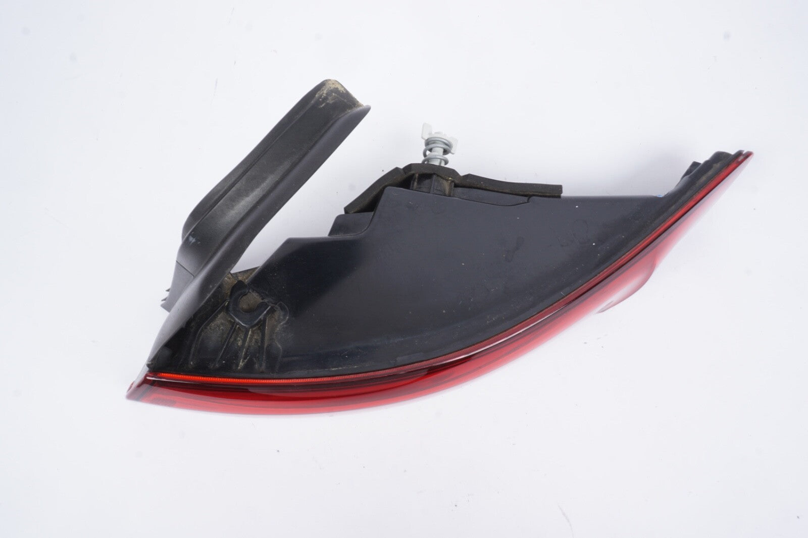 2017-2024 Alfa Romeo Giulia OEM Right Rear Outer Tail Light Lamp 20690210
