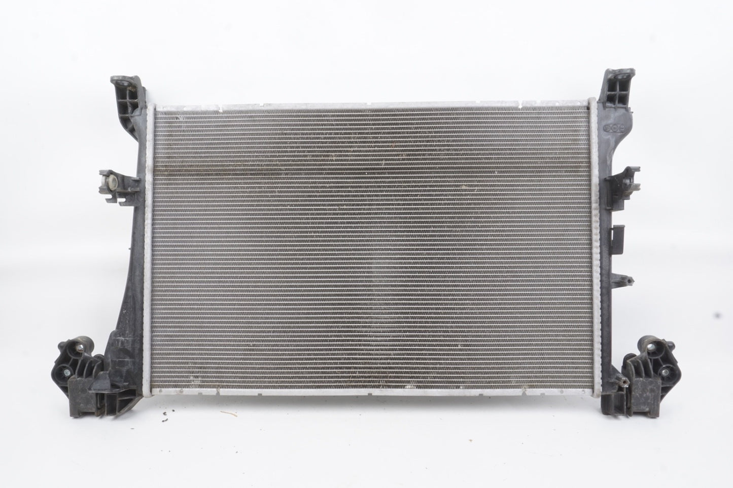 2014 - 2017 Fiat 500L Engine Cooling Coolant Radiator 68202037AA OEM