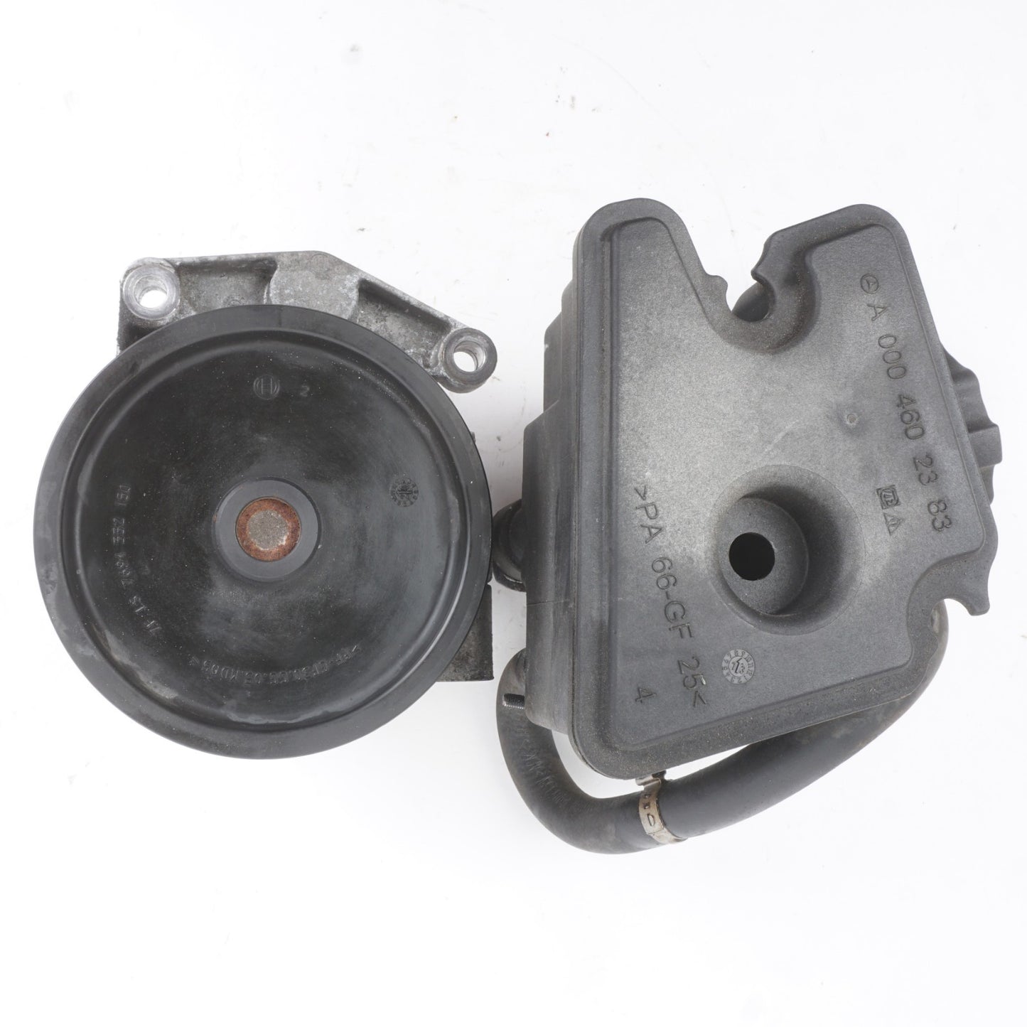 08-11 Mercedes W204 C300 Power Steering Pump Reservoir Assembly  OEM