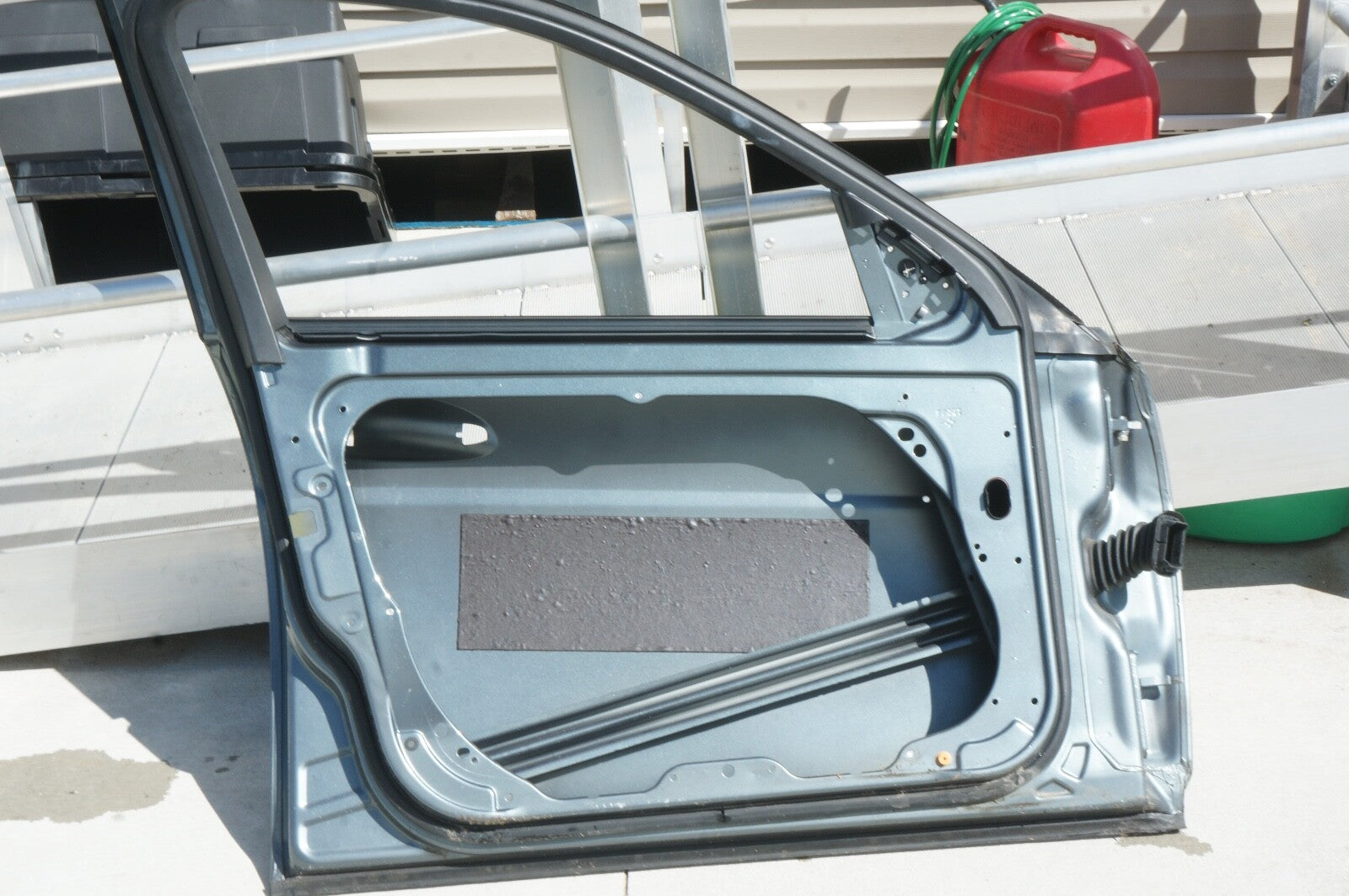 2008 - 2014 MERCEDES W204 C200 C250 C300 C350 FRONT LEFT DOOR SHELL
