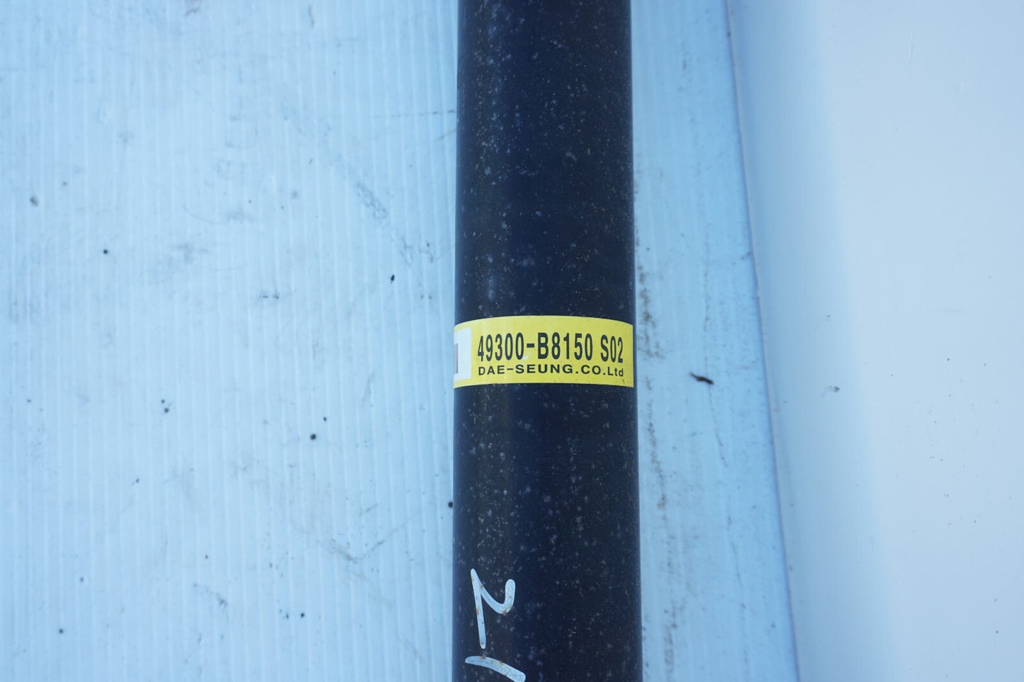 2013-2016 HYUNDAI SANTA FE REAR DRIVESHAFT 49300-B8150 OEM