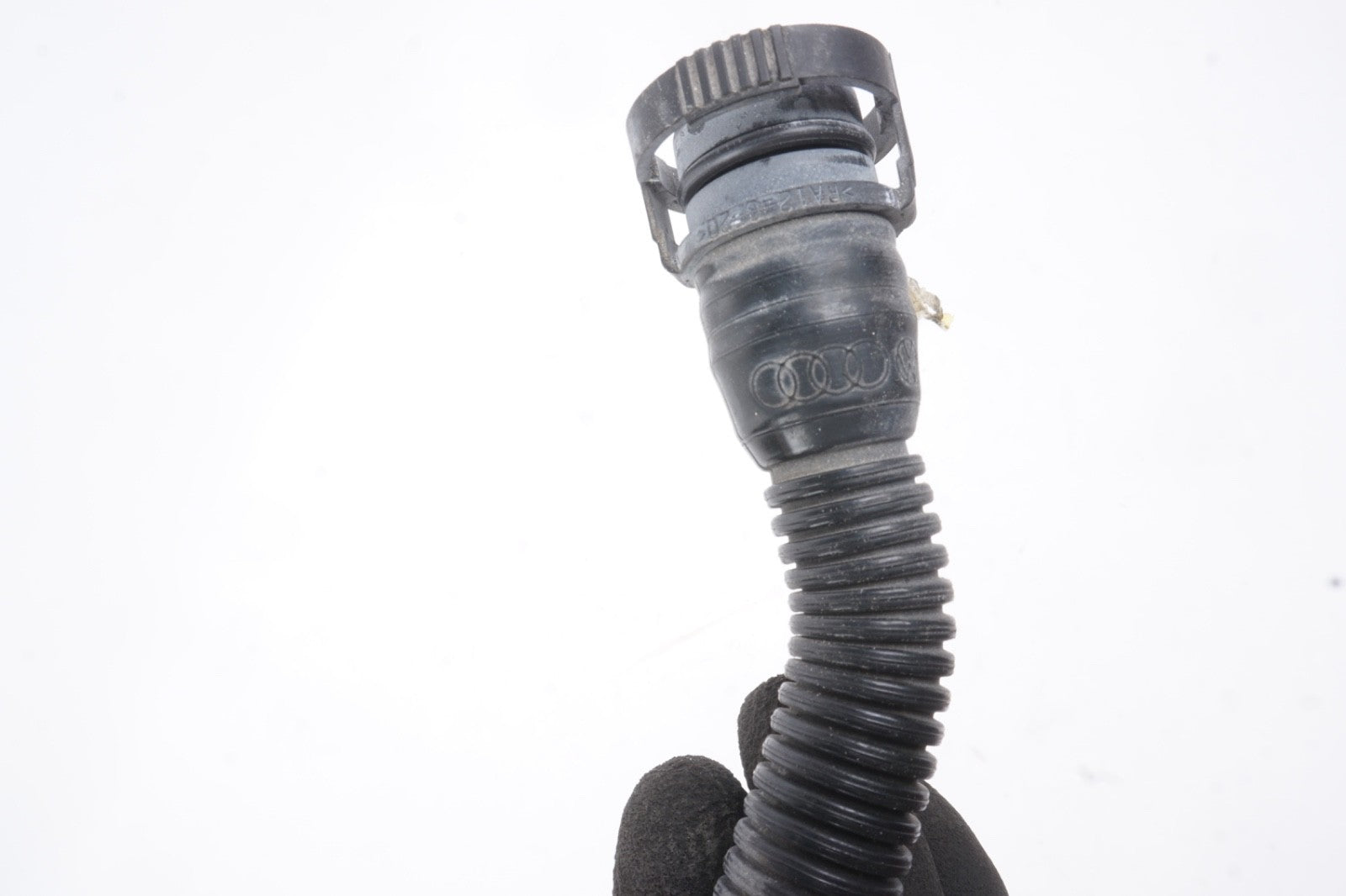 2006 - 2008 Audi A6 4.2 Secondary Air Pump Hose