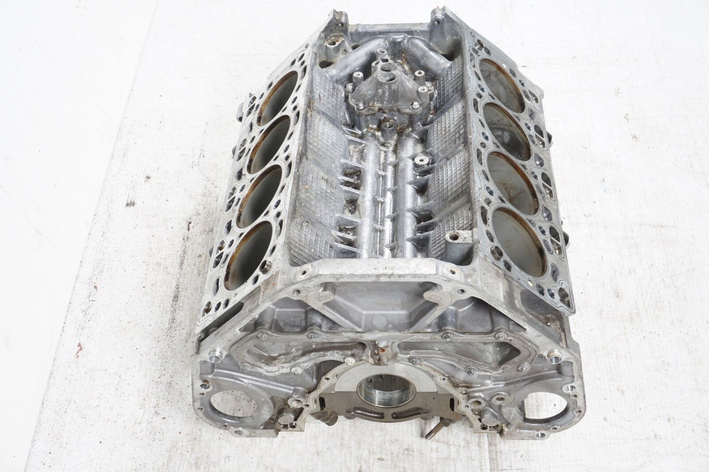 09-14 BMW 550i 550iGT 750i X5 X6 (F01 F06 F07 F10) 4.4L TWIN TURBO ENGINE BLOCK