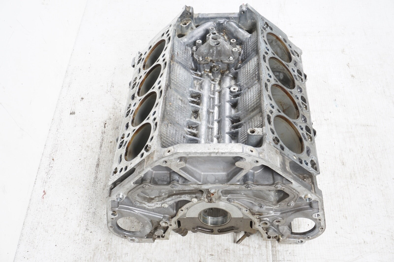 09-14 BMW 550i 550iGT 750i X5 X6 (F01 F06 F07 F10) 4.4L TWIN TURBO ENGINE BLOCK