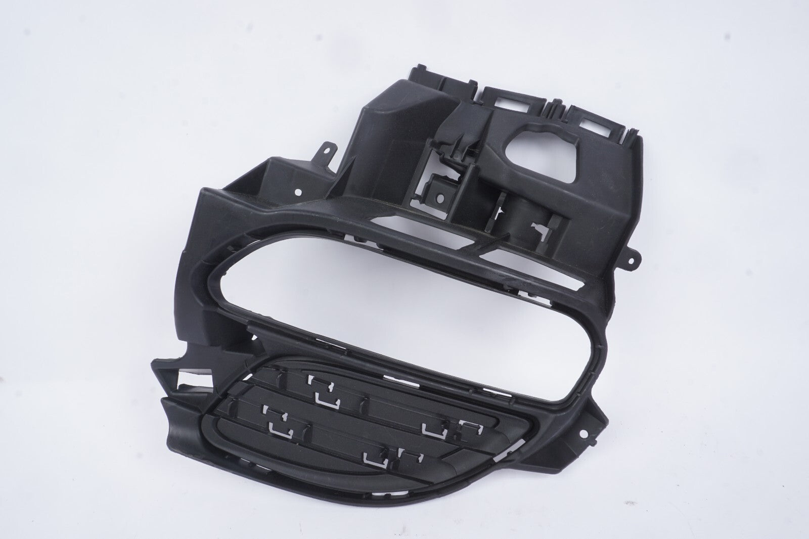 2010-2013 PORSCHE PANAMERA 970 FRONT LEFTH SIDE BRACKET FRAME TRIM 97050556303