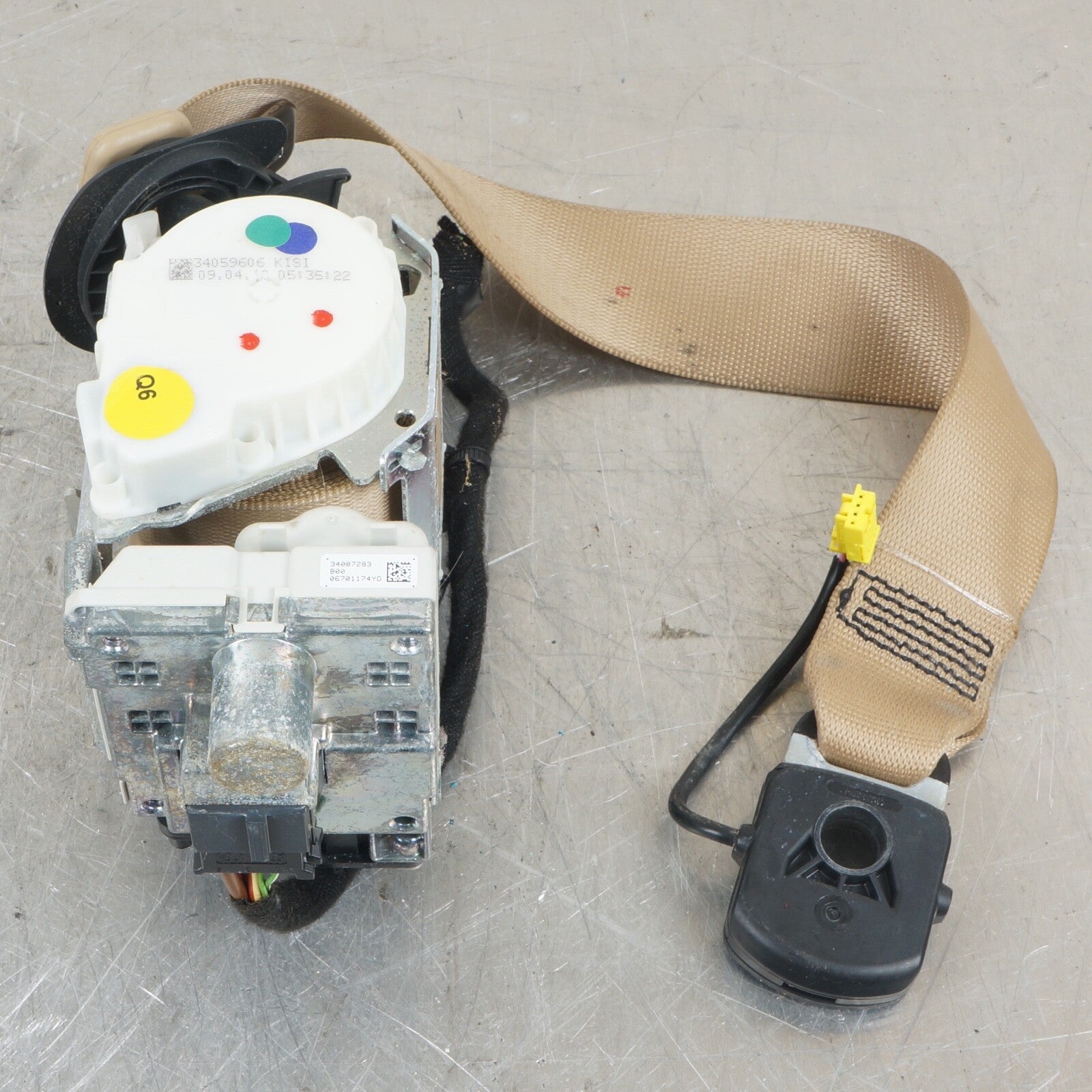10-13 Mercedes W221 S400 S550 Front Right Side Seat Belt Retractor Beige OEM