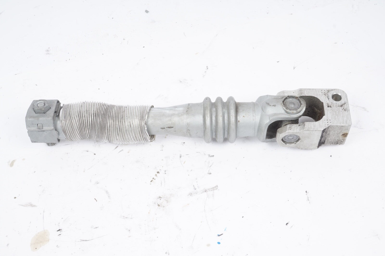 10-16 mercedes c300 e550 e350 power steering column shaft joint 2044620078 OEM