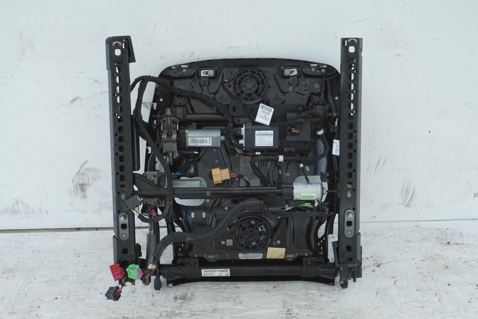 2012 - 2017 AUDI A7 FRONT RIGHT PASSENGER SEAT TRACK RAIL FRAME OEM