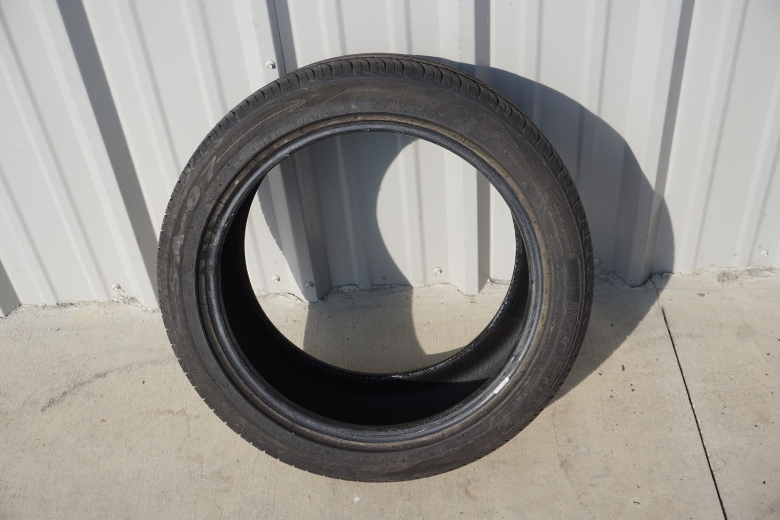 Westlake SA07 SPORT 255/40R17 Tire USED - 6.3 MM