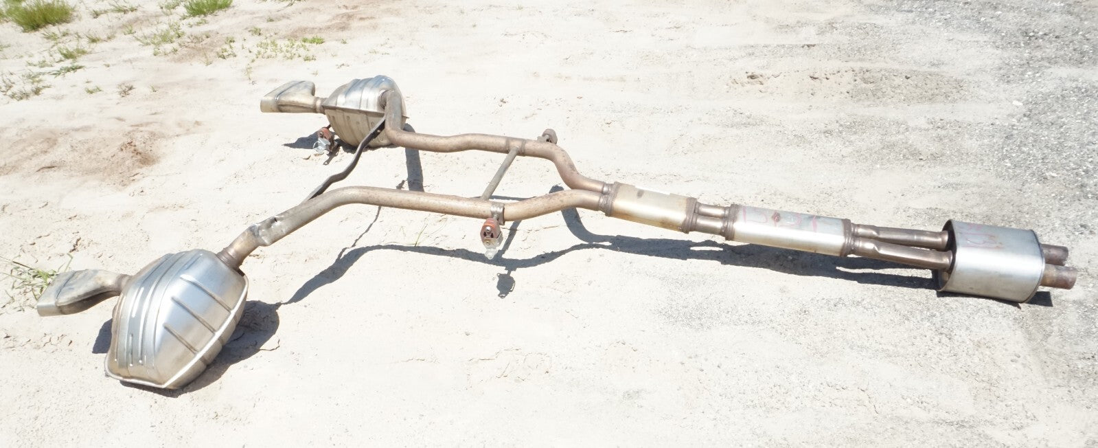 10 - 13 PORSCHE PANAMERA 3.6L EXHAUST PIPE RESINATOR MUFFLER OEM