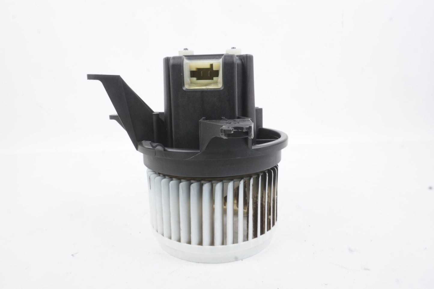2015 - 2022 Jeep Renegade Heater AC Blower Motor Assembly OEM