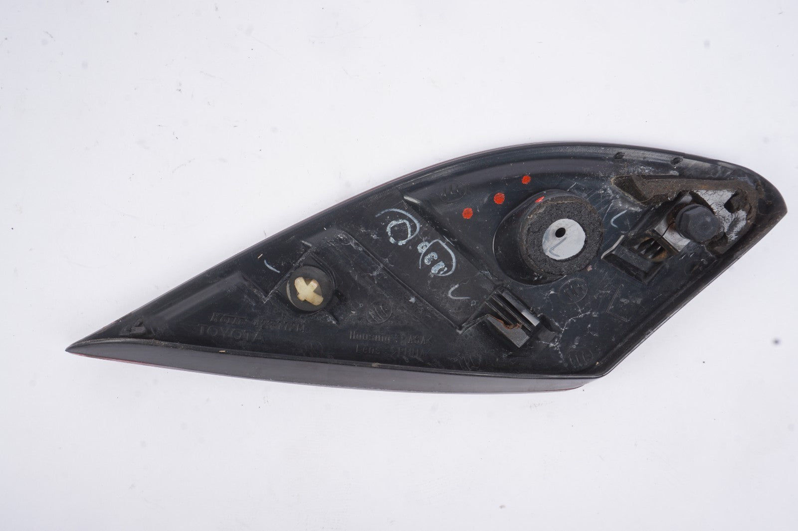 2002 - 2005 LEXUS SC430 LEFT RIGHT TRUNK TAIL LIGHT REFLECTOR OEM