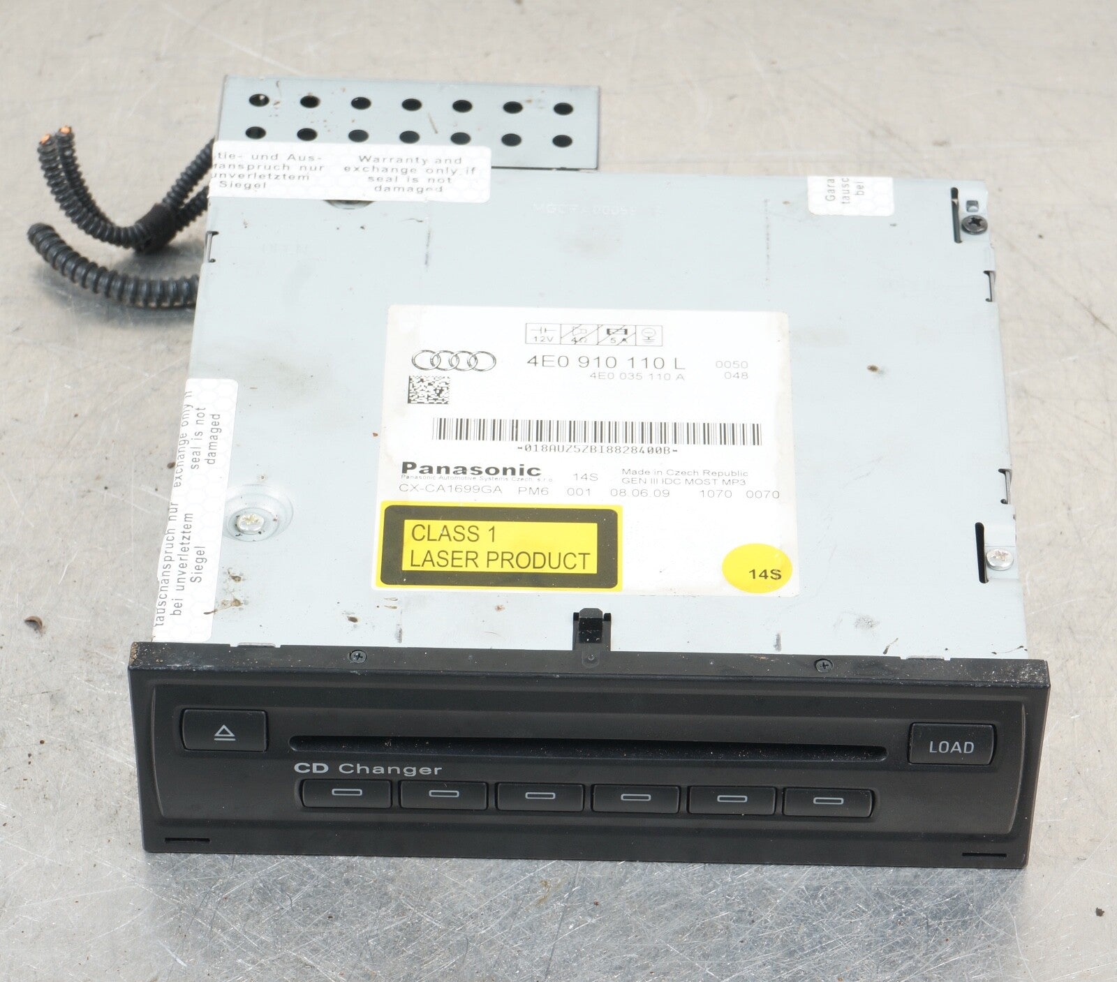 2005-09 Audi A6 A8 S6 6 Disc CD Changer Audio Receiver Remote Unit 4E0910110C