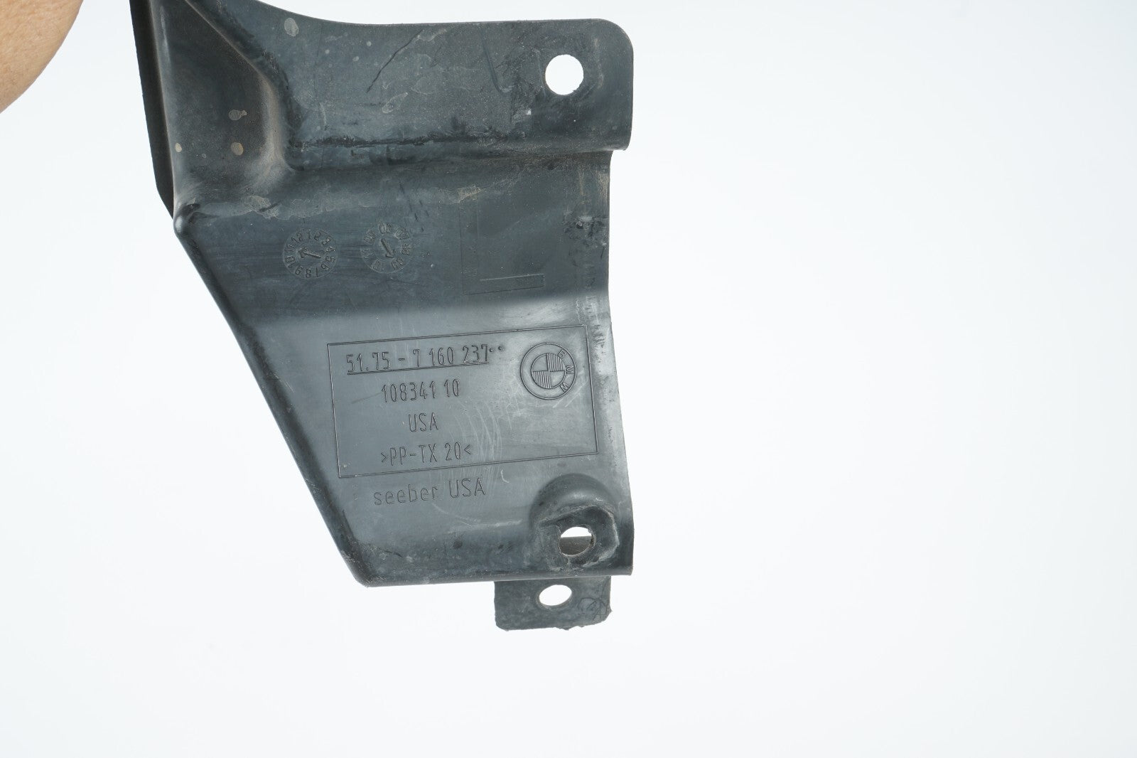 2008 - 2013 BMW X6 FRONT RIGHT & LEFT STEERING GEAR COVER TOP SHIELD  OEM