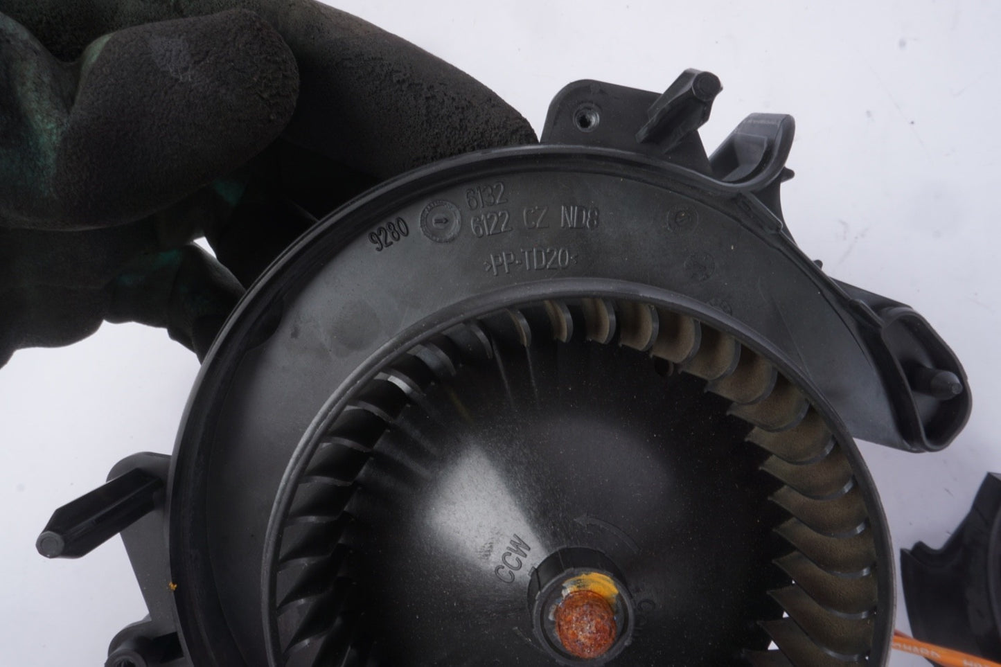 2011-2018 AUDI A8 A8L S8 D4 - REAR HVAC A/C  BLOWER MOTOR  FAN 4H0820021 OEM