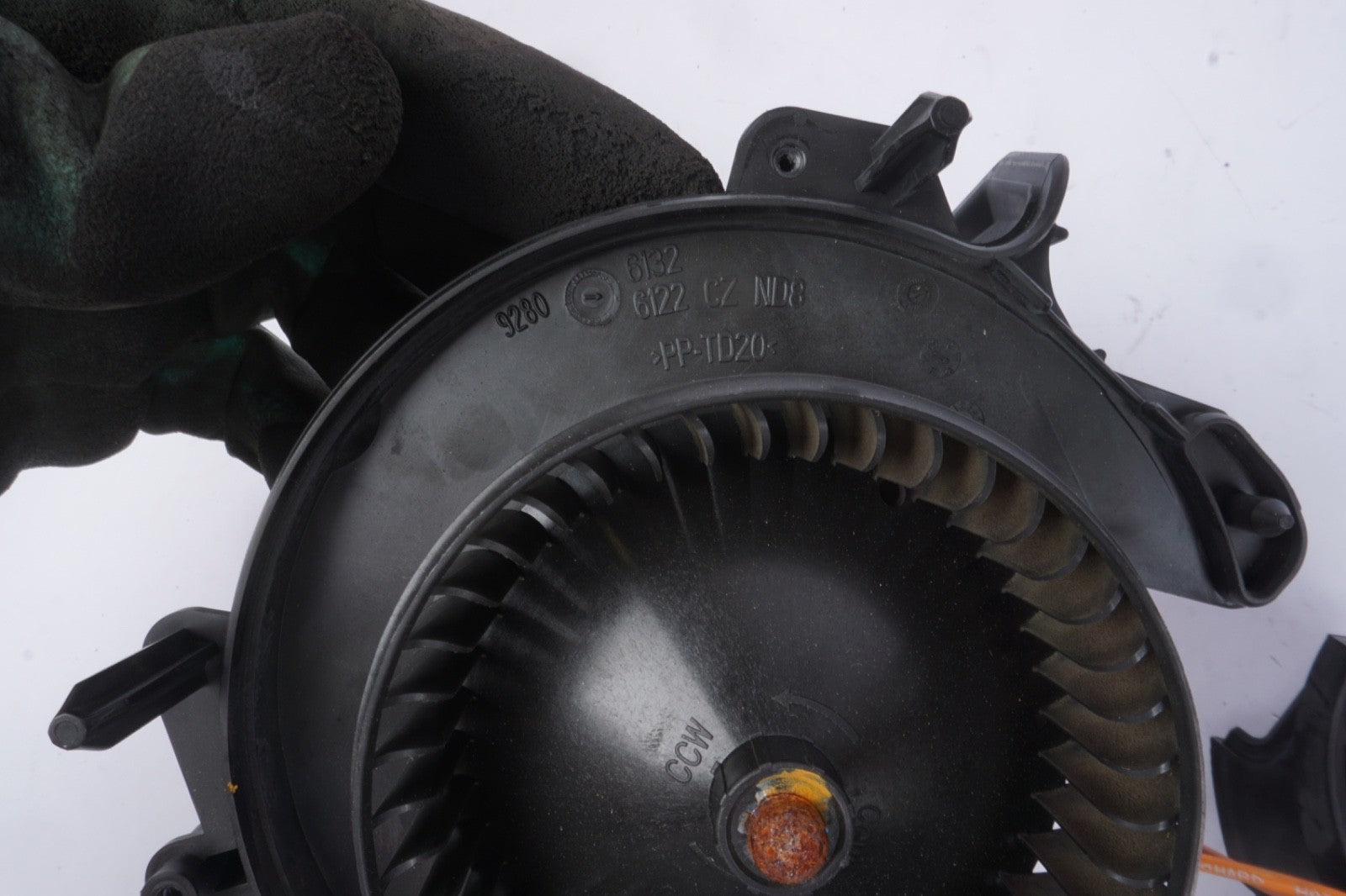 2011-2018 AUDI A8 A8L S8 D4 - REAR HVAC A/C  BLOWER MOTOR  FAN 4H0820021 OEM