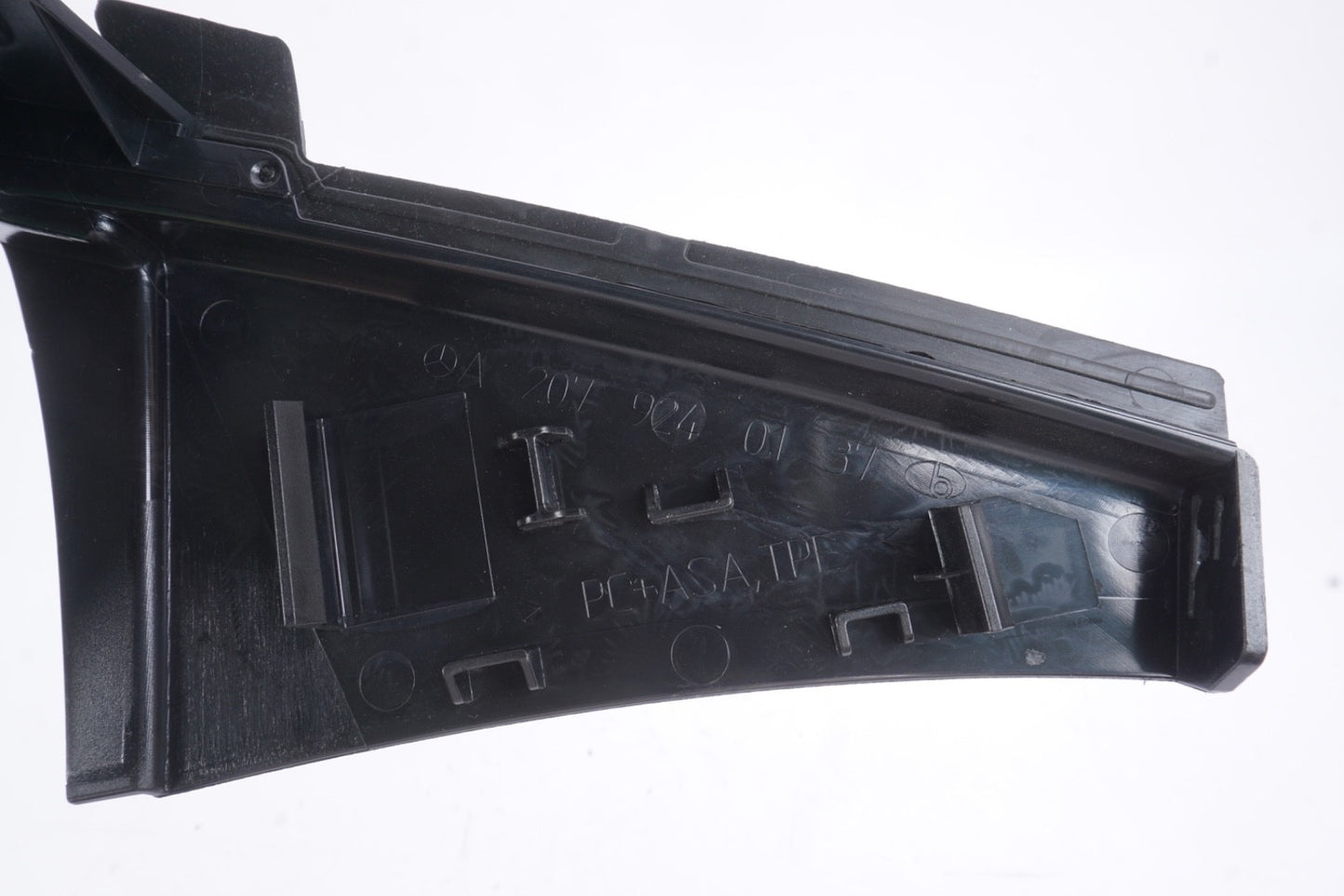 2010 - 2017 Mercedes-Benz E350 Rear Left Seat Belt Guide - OEM Part