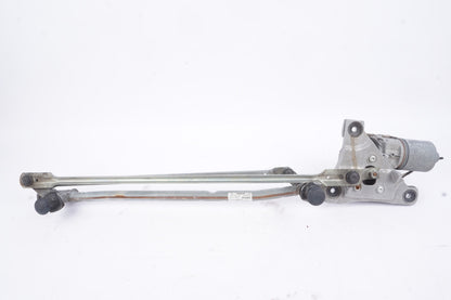 2006 - 2009 VOLVO C70 T5 FRONT WIPER MOUNT w/ MOTOR OEM