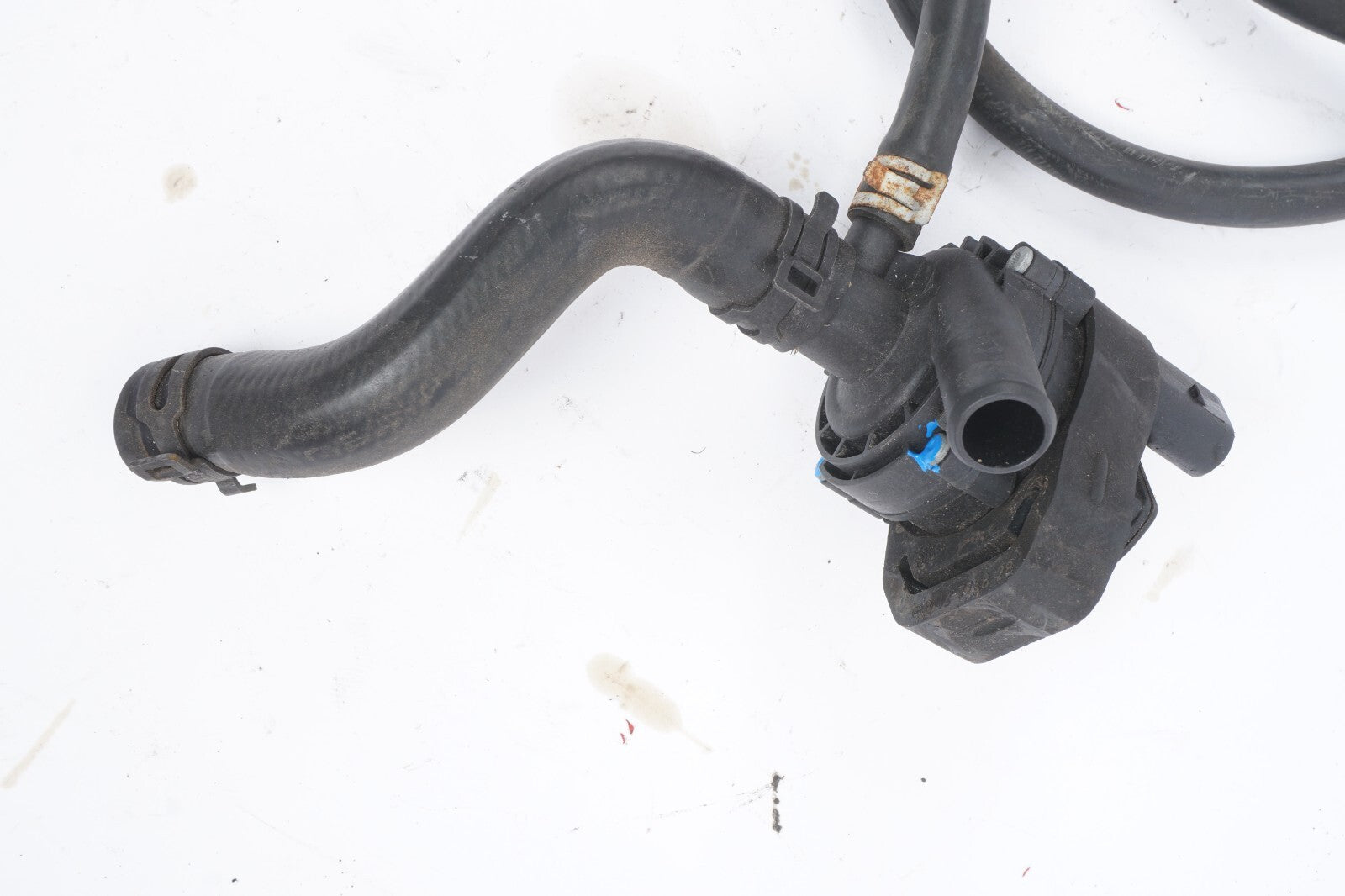 08-14 Mercedes W204 C300 C350 Auxiliary Water Coolant Pump & Hose OEM