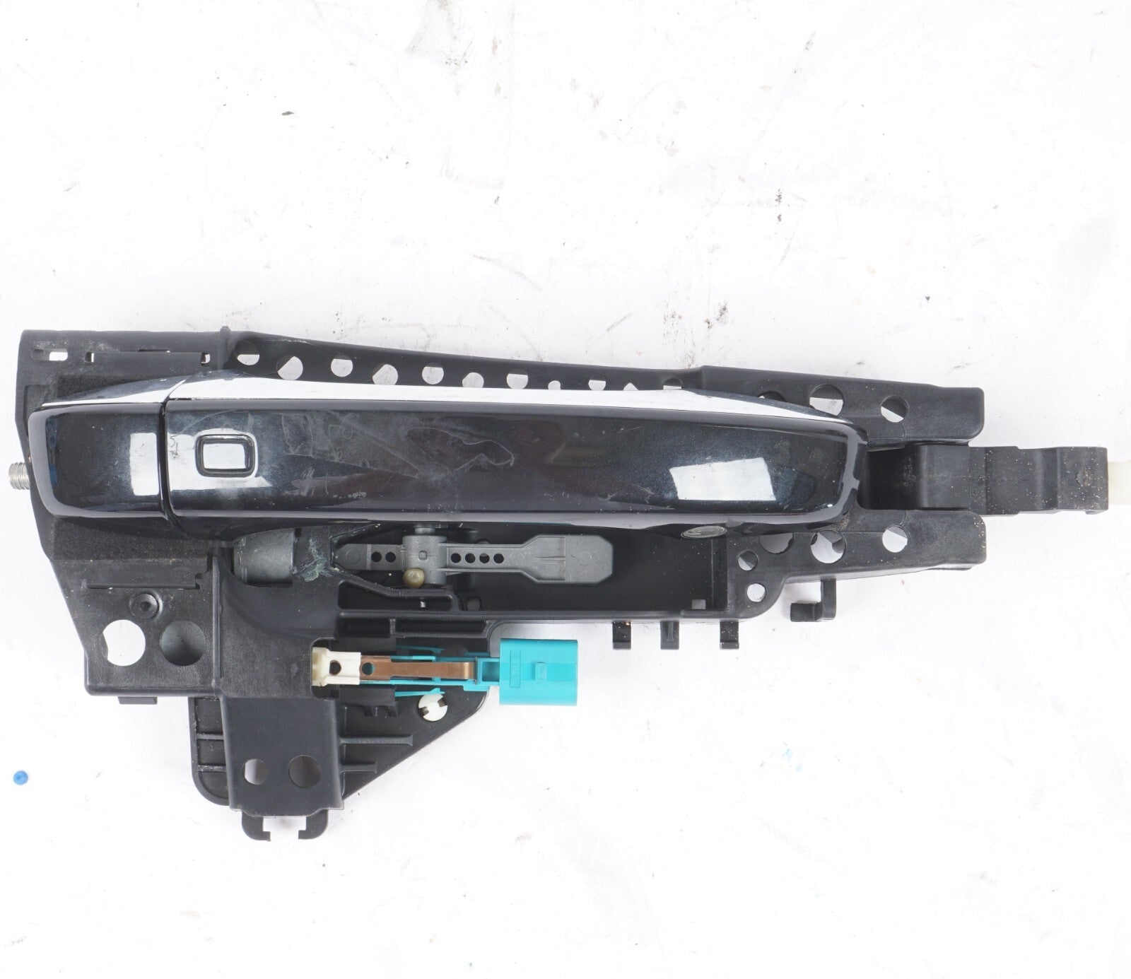 2012 - 2018 AUDI A7 FRONT RIGHT PASSENGER EXTERIOR DOOR HANDLE   OEM