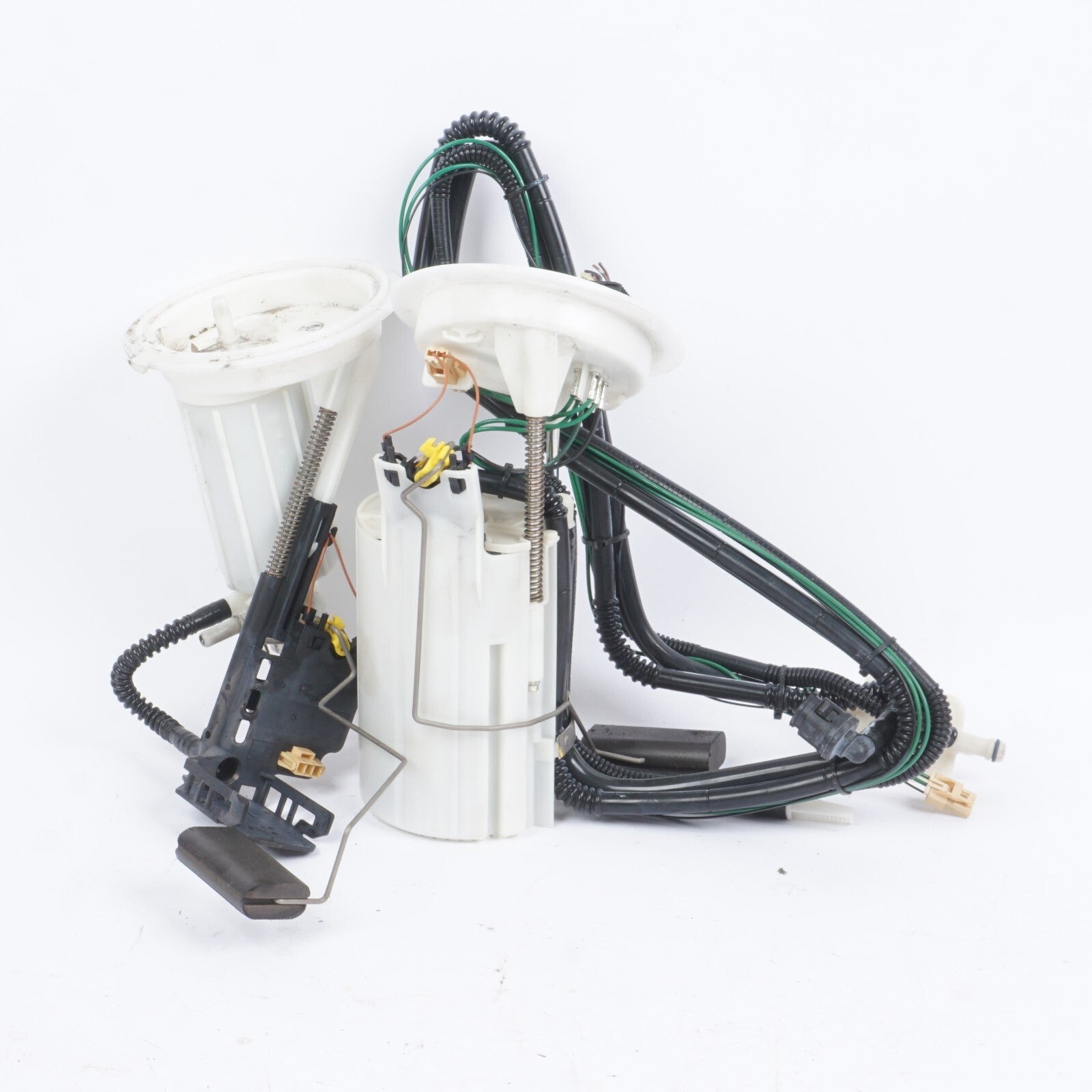 06-10 BMW E64 650i Fuel Pump 2Pcs OEM
