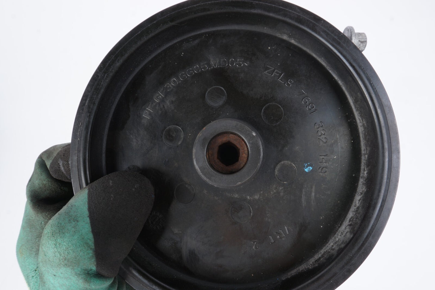 12-14 Mercedes W204 C250 M271 Power Steering Pump 0064663601 OEM