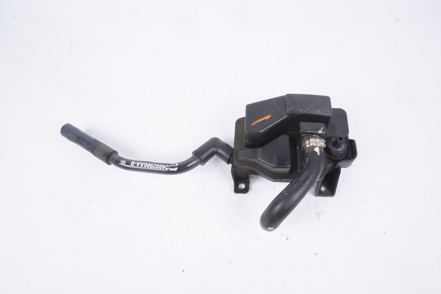2012-2017 fiat 500 1.4l engine pcv crankcase vent valve oil separator OEM