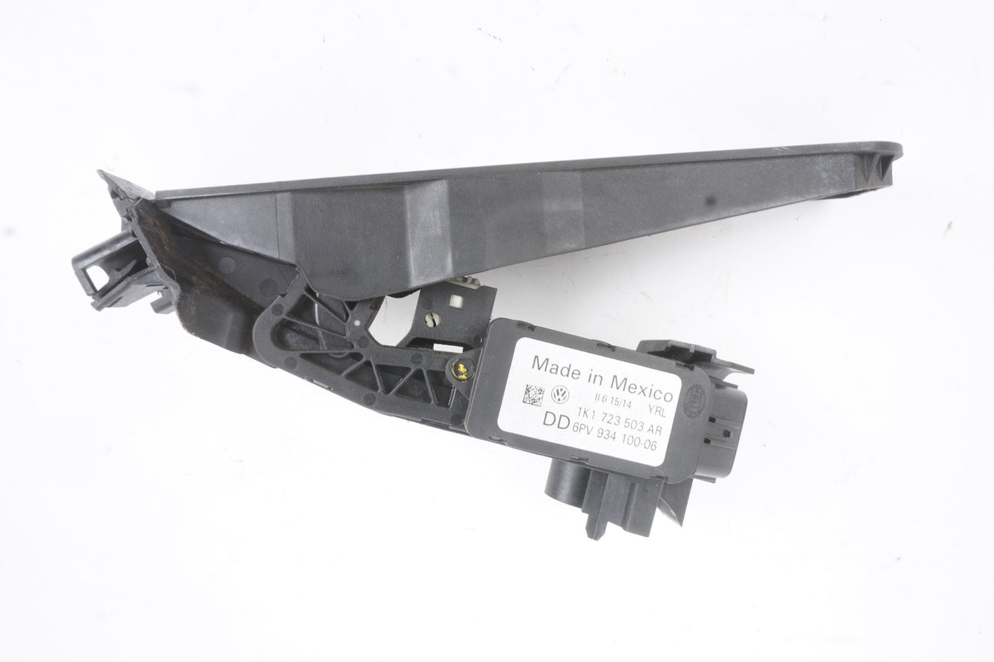 12-22 Volkswagen Passat Accelerator Gas Pedal Assembly 1K1723503AR OEM
