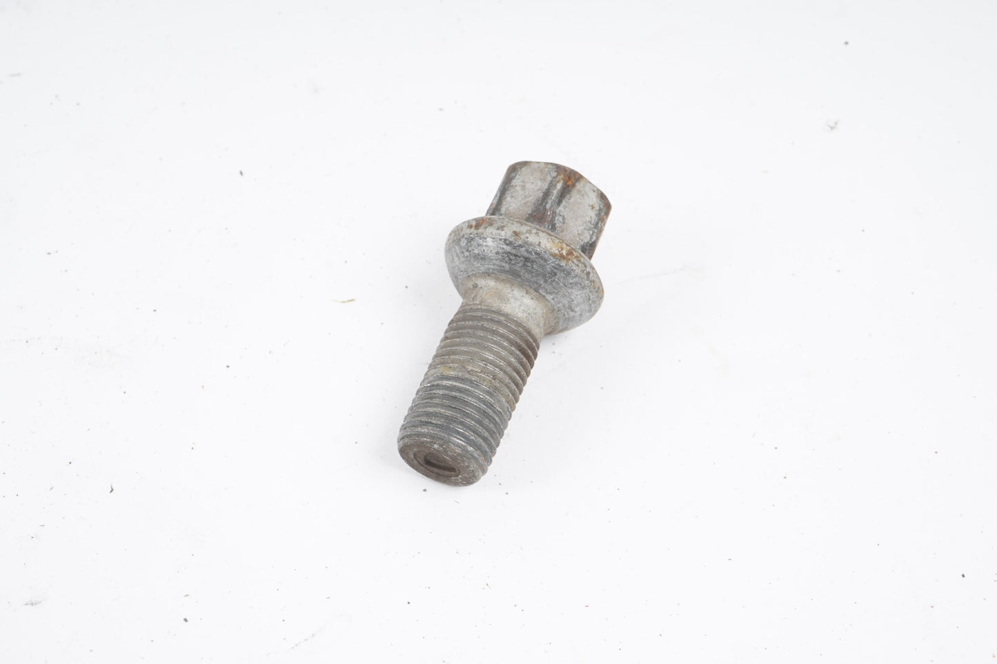2008-2014 Mercedes-Benz W204 C300 C250 C350 WHEEL LUG NUT BOLTS SET OF 20 OEM