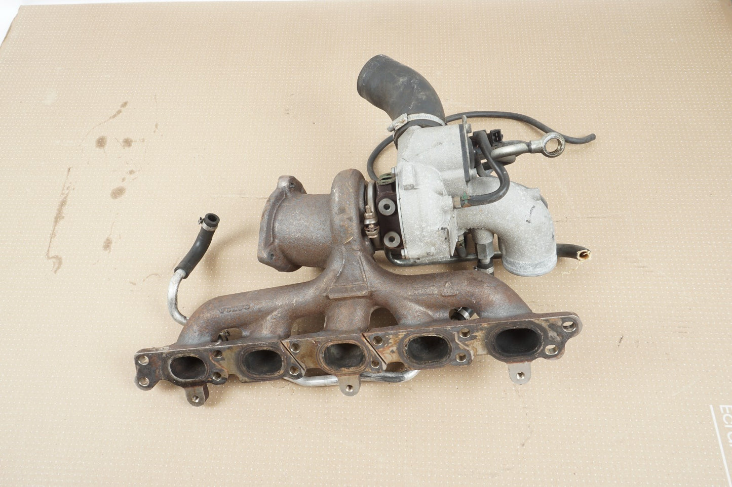2006-2010 VOLVO C70 TURBOCHARGER W/ EXHAUST MANIFOLD OEM