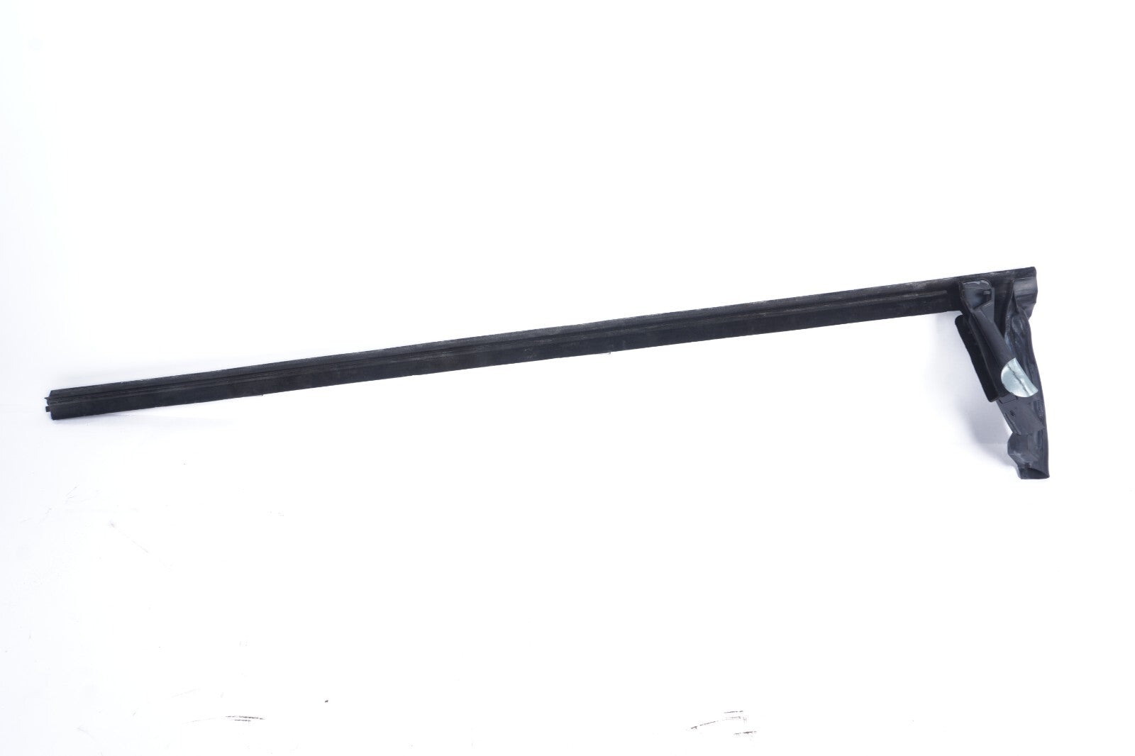 03 - 08 Mercedes R230 SL500 Front Right Passenger Door Window Belt Trim OEM