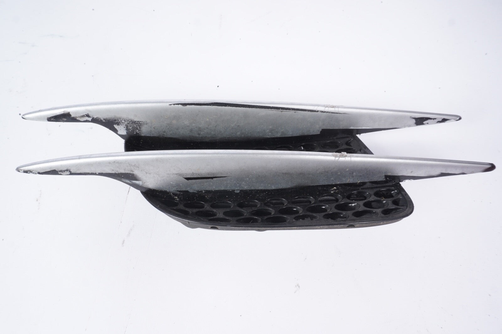 Oem 03-2008 Mercedes R230 SL500 SL55 SL600 Fender Grill Grille Vent Left Side