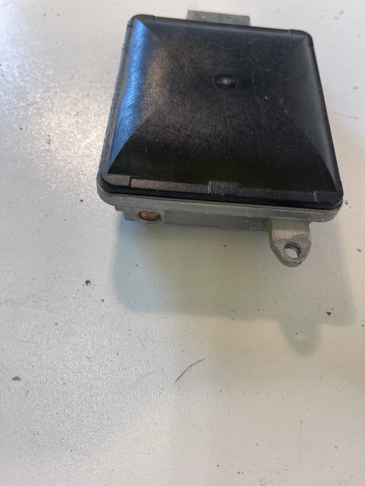 2012-2015 AUDI A7 RIGHT LANE CHANGE ASSIST CONTROL MODULE OEM 4G0907568J  OEM